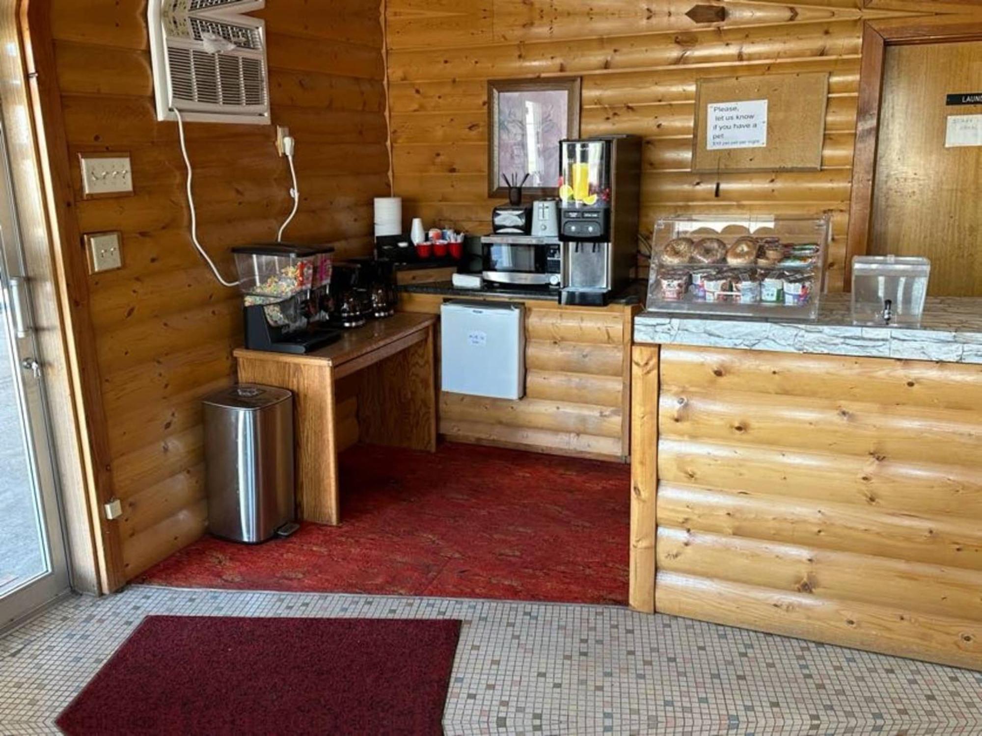 Love Hotels Western Holiday By Oyo At Harlan Lake Ne Alma Zewnętrze zdjęcie