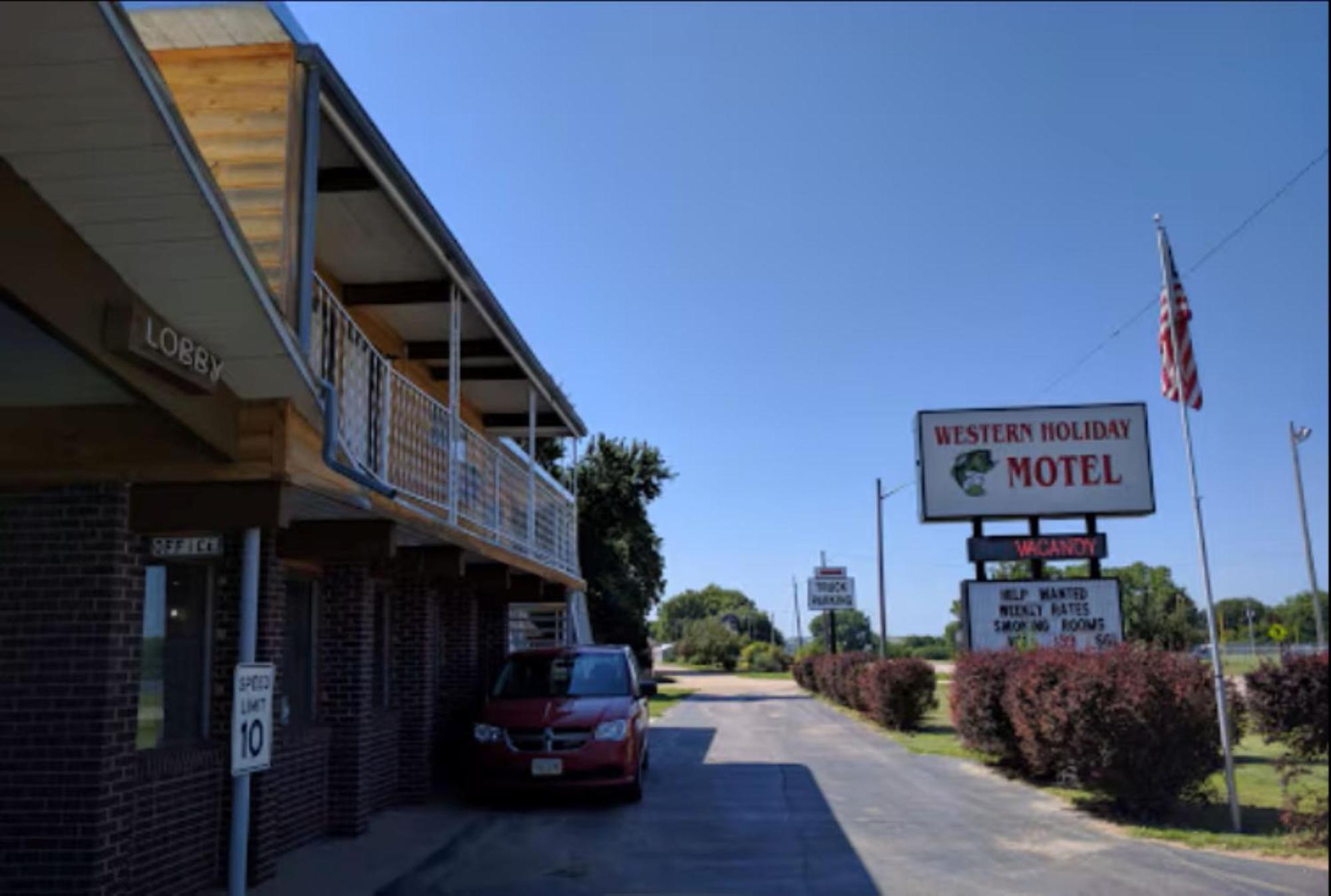 Love Hotels Western Holiday By Oyo At Harlan Lake Ne Alma Zewnętrze zdjęcie