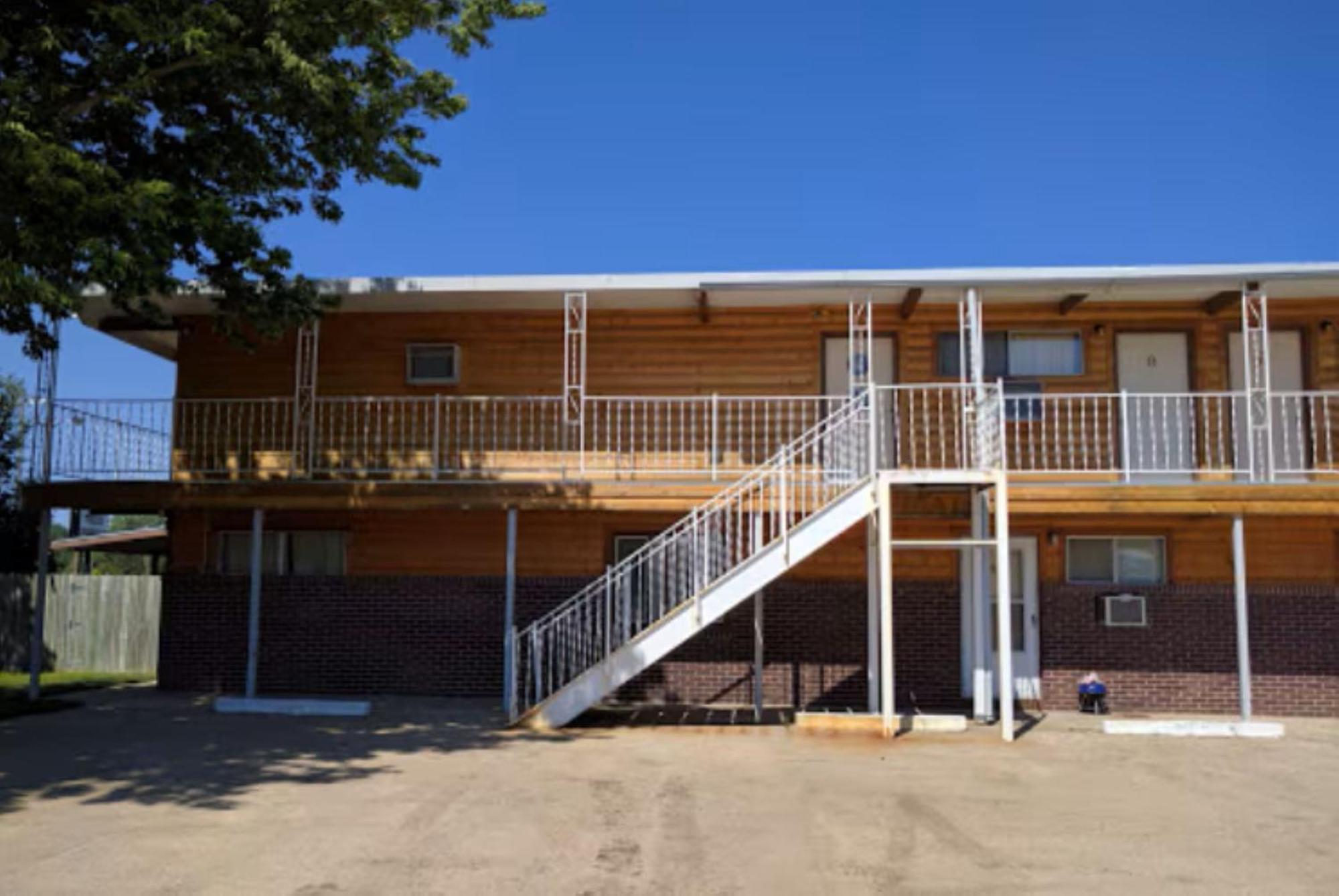 Love Hotels Western Holiday By Oyo At Harlan Lake Ne Alma Zewnętrze zdjęcie